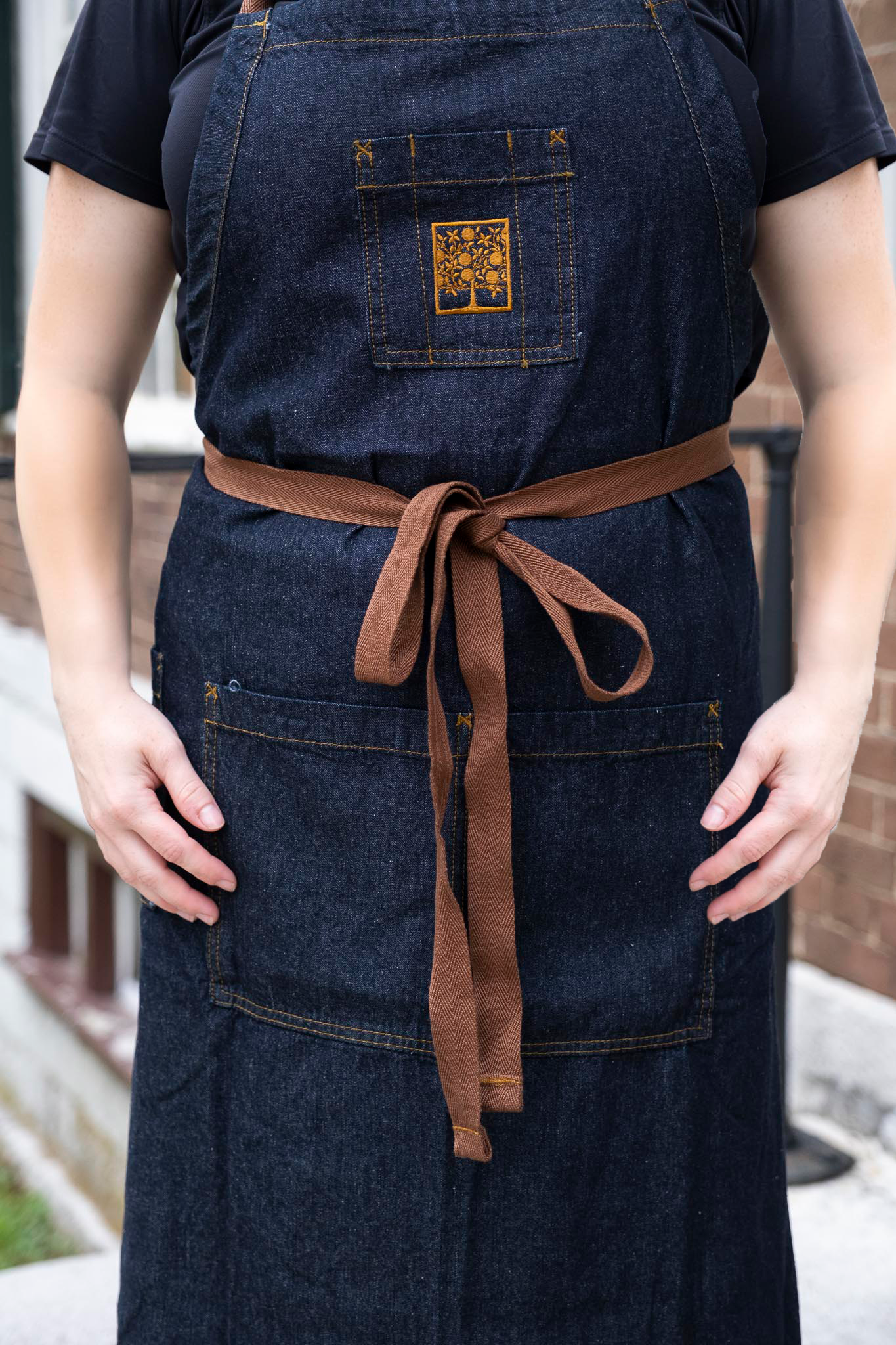Pleasant Hill Bib Apron