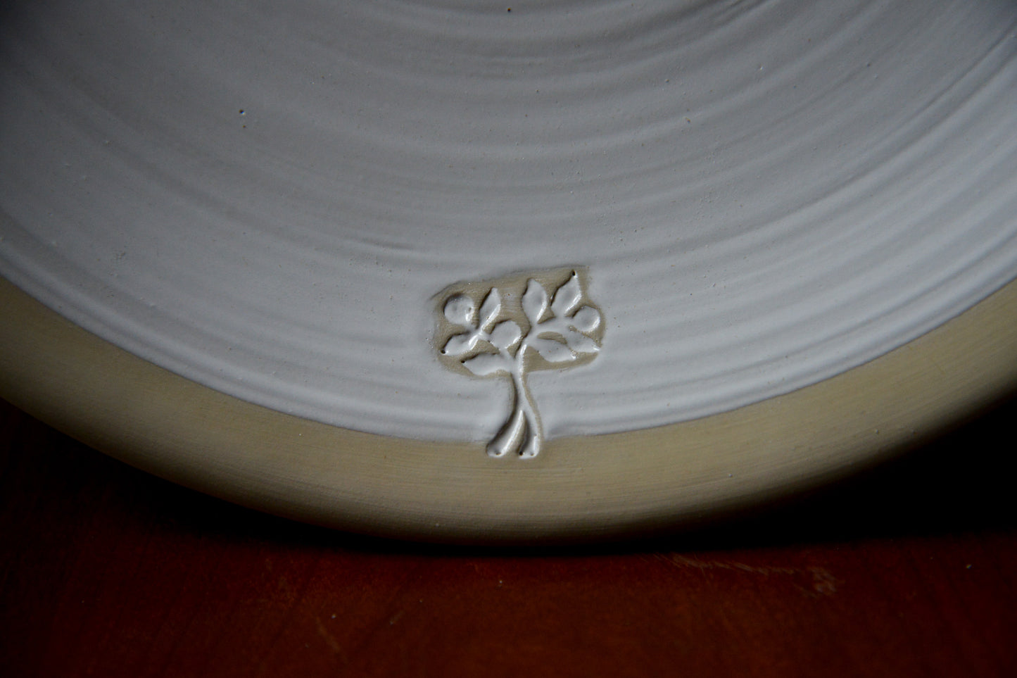 11" Thin Plate Trustees' Table Pottery Collection