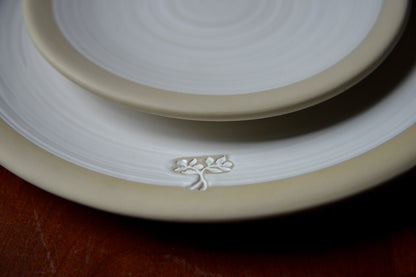 11" Thin Plate Trustees' Table Pottery Collection