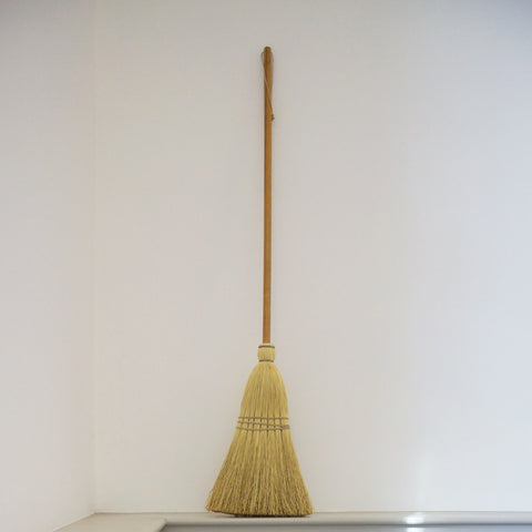 A4 - Broom: Shaker Kitchen